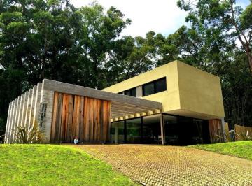 BPV-BPV-6826_2 · 5 Dorm. | Solanas Ref: 6826