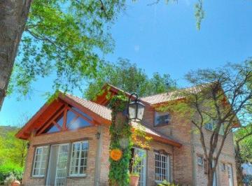 Casa de 18 ambientes, Santa Rosa de Calamuchita · Venta Cabañas en Santa Rosa de Calamuchita - Cab0029