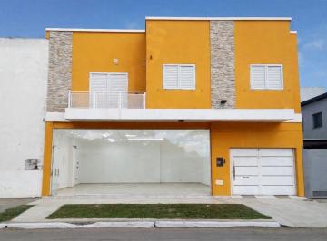 Casa de 4 ambientes, Resistencia · Excepcional Inmueble - Casa y Local - Consultar Precio