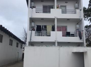 Casa de 3 ambientes, Berazategui · Juan Maria Gutierrez - Propiedad en Venta - Se Vende en Block