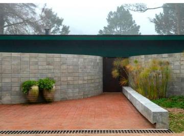 Casa de 5 ambientes, Uruguay · Lindísima Casa Sobre 6000 m² con 3 Dorm. en Venta en El Golf. Punta del Este