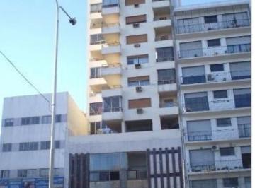 Departamento · 180m² · 5 Ambientes · 1 Cochera · Departamento - Avellaneda