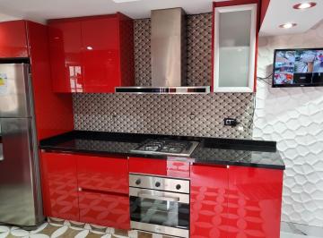 Casa · 200m² · 6 Ambientes · 2 Cocheras · Hermosa Casa 5 Ambientes
