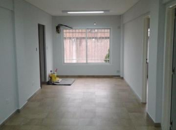 Oficina comercial de 3 ambientes, Morón · Oficina Comercial de 32 m² con 2 Oficinas en Alquiler en Morón