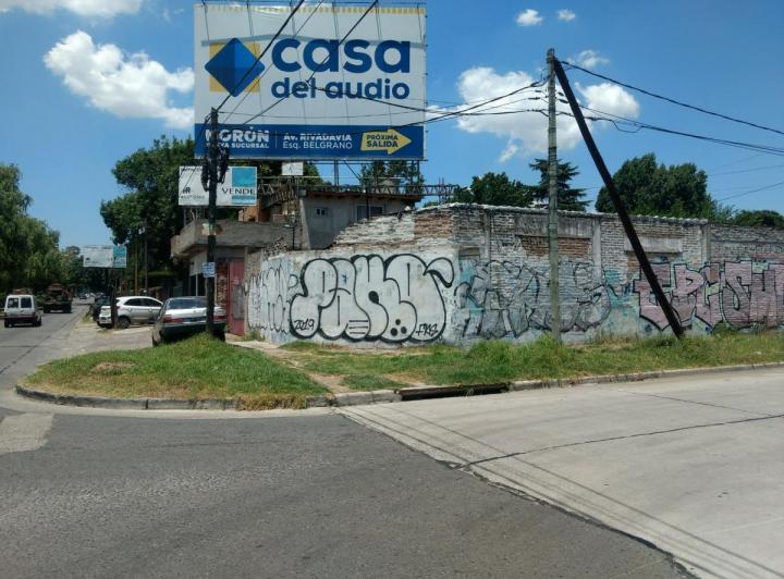 Terreno · 450m² · 5 Cocheras