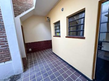 Casa · 75m² · 5 Ambientes · Venta Casa Interna Única. Barrio España y Hospitales. Rosario.