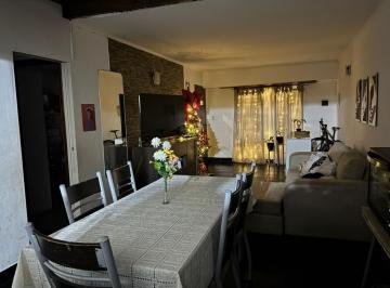 Casa · 80m² · 3 Ambientes · Casa 3 Ambientes con Parque - Barrio El Jardin