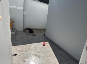 PH · 50m² · 2 Ambientes · PH 2 Ambientes Al Medio, Amplio con Patio Sin Expensas
