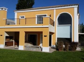 Casa de 10 ambientes, Tigre · Hermosa Casa en Lote Interno
