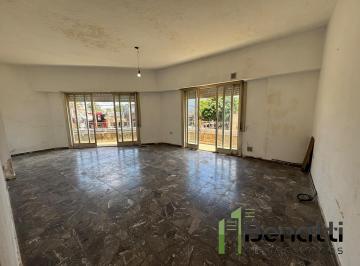 Departamento · 120m² · 4 Ambientes · 1 Cochera · Dpto 4 Amb. en Planta Alta. a Refaccionar