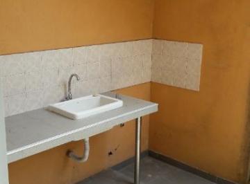 Departamento · 33m² · 2 Ambientes · Departamento 2 Amb Planta Baja con Patio Venta Ramos Mejia - Se Vende con Renta