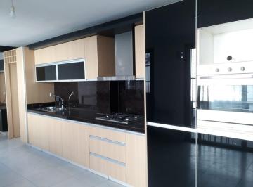 Casa · 240m² · 4 Ambientes · 2 Cocheras · Casa en Alquiler 3 Dorm. Housing Portales del Sur