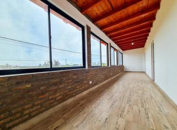 Casa · 187m² · 5 Ambientes · 2 Cocheras · Casa - Alvear