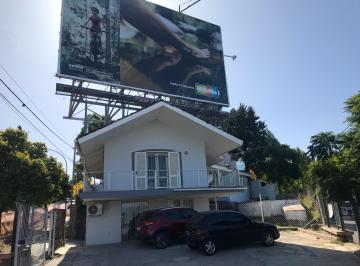 Casa de 8 ambientes, Córdoba · Cerro de Las Rosas 4d 4b + Local Comercial Recibo Menor! Oportunidad