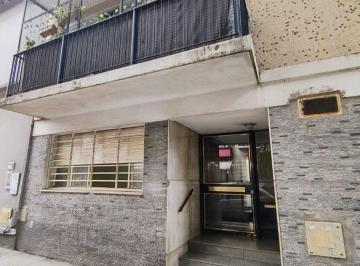 Departamento de 2 ambientes, Almagro · Almagro 2 Amb C/patio