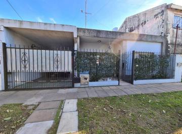 Casa · 100m² · 5 Ambientes · 3 Cocheras · Casa 5 Ambientes Ituzaingó Norte Venta