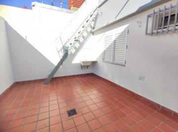 Casa · 70m² · 3 Ambientes · Venta - Casa Al Frente 2 Dorm. con Patio y Terraza - Azcuénaga, Rosario.