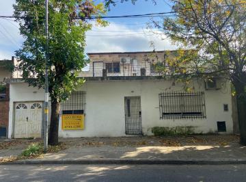 Casa · 240m² · 10 Ambientes · Casa - San Fernando
