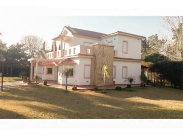 Casa · 340m² · 10 Ambientes · 4 Cocheras · Propiedad Sobre Newbery (Fisherton) Ideal Comercial / Constructoras.