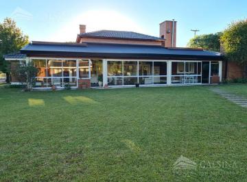 Casa · 350m² · 4 Dormitorios · 2 Cocheras · Casa en Venta - B° Privado La Herradura - Villa Allende - Cba