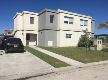 Casa de 5 ambientes, Tigre · Exelente Casa con Jardin y Pileta