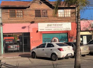 Casa de 3 ambientes, San Fernando · Venta de Local con 3 Casas Sobre Lote de 348 m² en Av Avellaneda, San Fernando