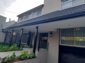 SER-SER-3703_2 · Venta de Casa 5 Ambientes en Quilmes Centro