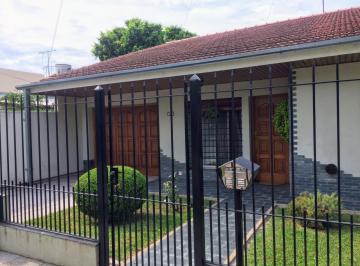 Casa de 4 ambientes, Almirante Brown · Venta de Casa en Burzaco