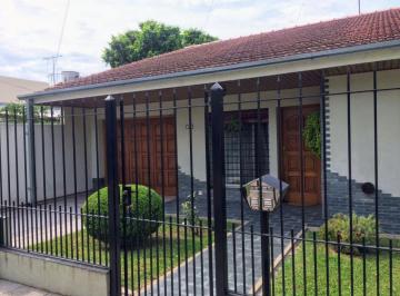 Casa de 4 ambientes, Almirante Brown · Venta de Casa en Burzaco