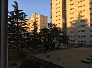 Departamento de 3 ambientes, Villa del Parque · Dpto. 3 Ambientes - Muy Luminoso - Serv. Centrales - Apto Profesional