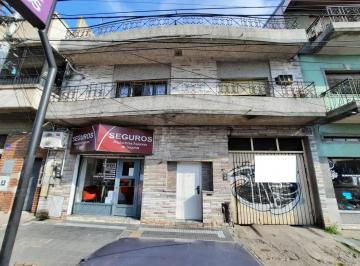 Bodega-Galpón de 3 ambientes, Avellaneda · Galpón con Vivienda a Excelente Valor. Real Oportunidad