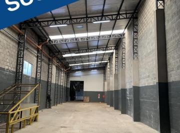 Depósito · 705m² · Se Vende con Renta!