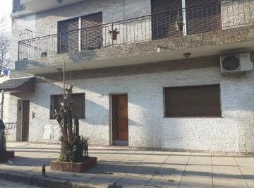 Casa de 5 ambientes, La Matanza · Casa 3 Amb con Departamento de 3 Amb