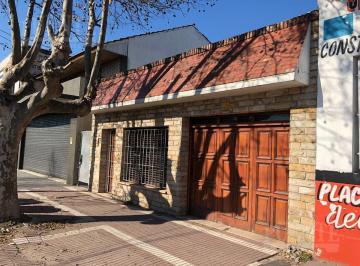Casa · 179m² · 3 Ambientes · Casa - Banfield Oeste
