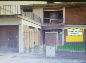 Casa de 4 ambientes, La Matanza · Casa en Dos Plantas 4 Amb. Ramos Mejía con Cochera y Fondo