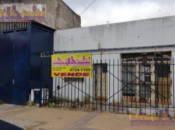 Bodega-Galpón · 190m² · 3 Cocheras · Galpón - General San Martin