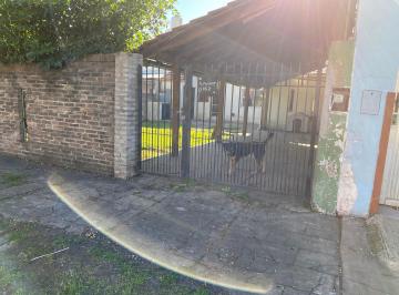 Casa de 4 ambientes, Lomas de Zamora · Hermosa Propiedad a La Venta a 3 Cuadras de Juan Xxiii en Lomas de Zamora