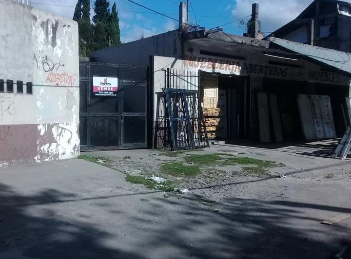 Local comercial · 865m² · 10 Ambientes · 10 Cocheras