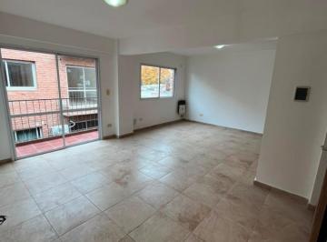 Departamento · 35m² · 2 Ambientes · 1 Dormitorio - 3ro. Escalera - Terraza con Parrilla