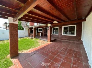 Casa · 100m² · 4 Ambientes · 3 Cocheras · Casa en Venta Escobar Centro, Tres Dorm..