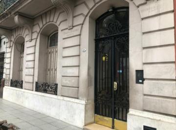 Departamento de 5 ambientes, Monserrat · Hermoso Primer Piso de Estilo, en Una Excelente Zona del Barrio de Monserrat!
