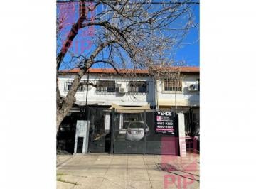 Casa · 140m² · 4 Ambientes · 1 Cochera · Duplex en Venta en Villa Sarmiento