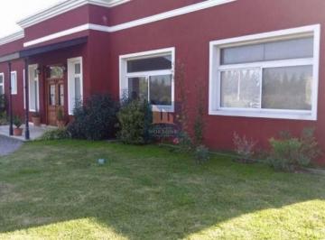 Casa · 279m² · 3 Dormitorios · Casa en Venta en Barrio Cerrado Fincas del Alba, Ruta 52 100 - Canning