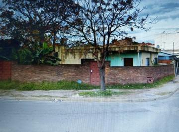 Casa · 130m² · 3 Ambientes · 2 Cocheras · Oportunidad en Venta en Villa Tesei Sobre Calle Camargo, Casa 3 Ambientes Ideal Inversor Cochera F