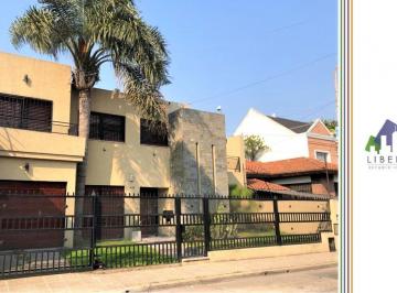Casa de 6 ambientes, La Matanza · Casa 5 Amb + Dependencia con Quincho y Pileta // Garay 446
