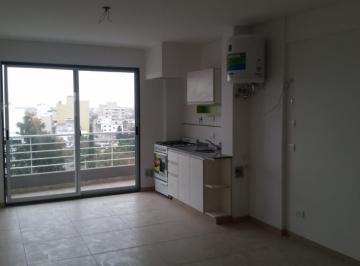 Departamento de 1 ambiente, Tres de Febrero · 1 Ambiente Grande Centrico con Balcon, Frente a La Estacion