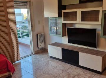 Departamento de 3 ambientes, Tres de Febrero · 3 Ambientes Unicos Muy Buenos Edificio, Cocina Comedor, Lavadero. Amplio Balcon