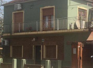 Casa de 4 ambientes, Esteban Echeverría · Hermosa Casa de 4 Ambientes con Amplio Terreno en Monte Grande