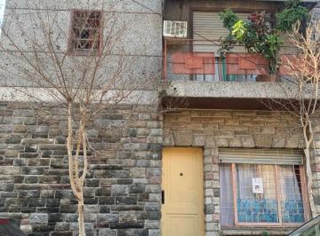 Casa de 5 ambientes, Avellaneda · Casa 3 Dorm. Apta 2 Familias