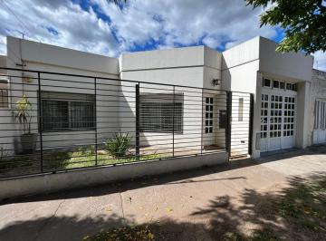 OCP-OCP-469_2 · Vendo Casa de 3 Dorm. en Villa Constitución